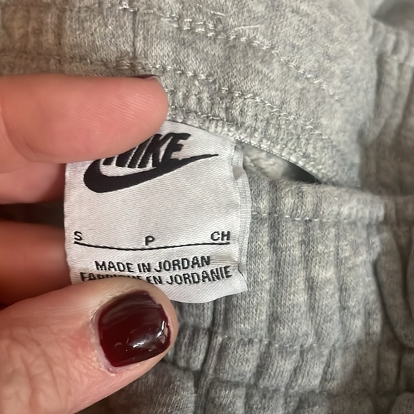 Nike Gray Sweats.  Size Small.  Like new. - Picture 3 of 4